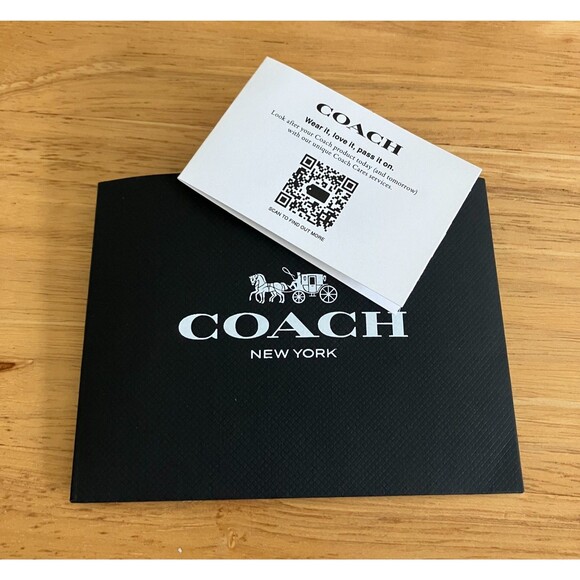 Coach X Disney Mickey Mouse Face Ear Pie Eye Leather Crossbody Bag Lightly Used - Picture 12 of 12